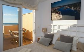 Atlantis Luxury Apartment Tarifa- Views, Parking, Wifi, Aircon, Swimming Pool